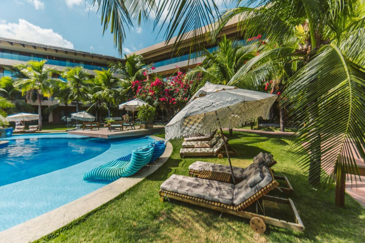Carmel Cumbuco Resort Ngoại thất bức ảnh The swimming pool at the hotel